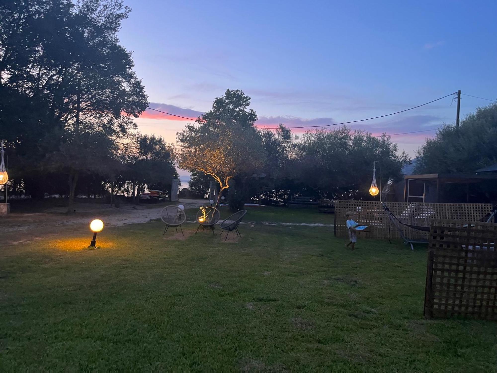 Manna Gea Glamping Domes Tente de luxe *